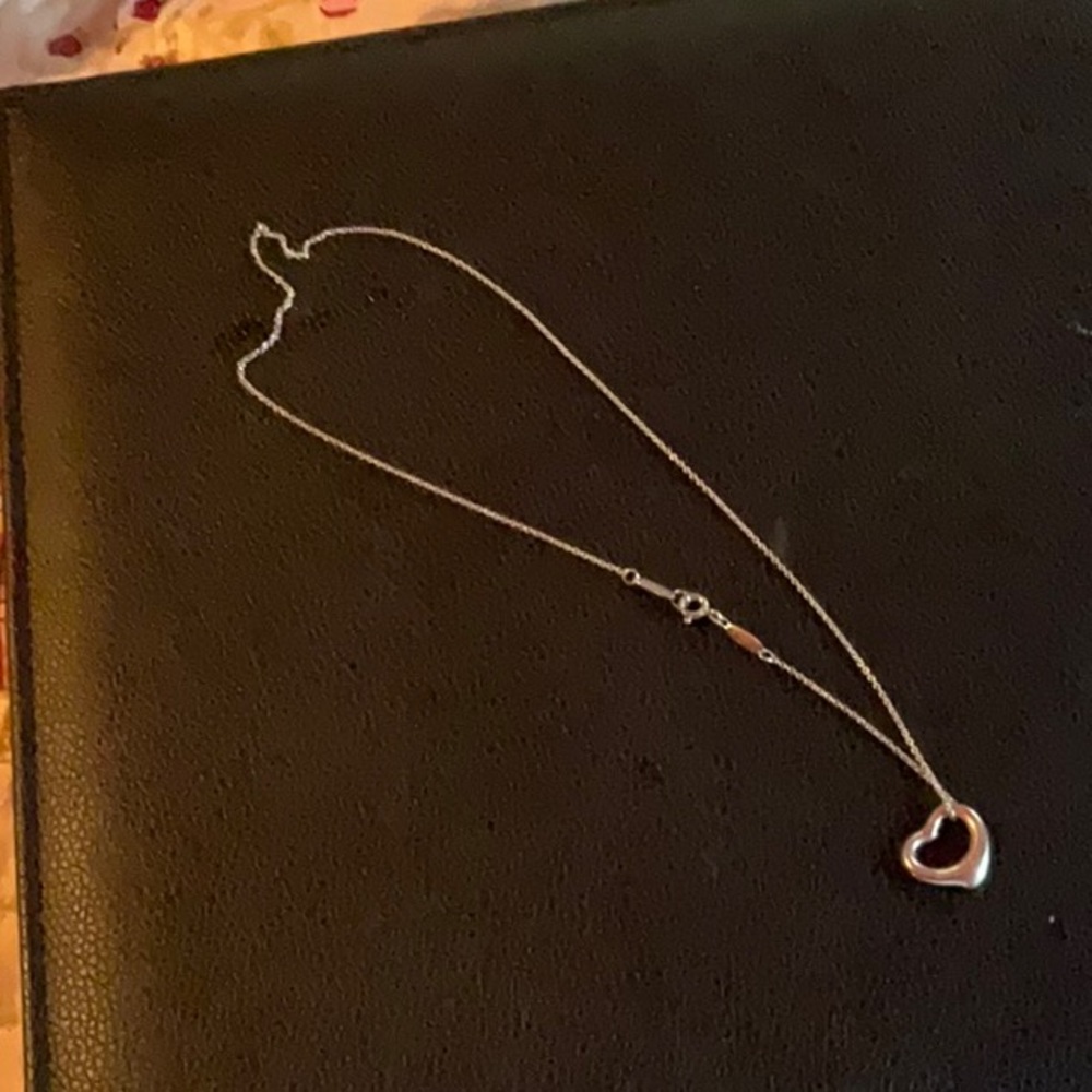 Tiffany & Co necklace Elsa Peretti open heart